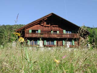 Das Chalet l'Hermitage im Fr�hjahr