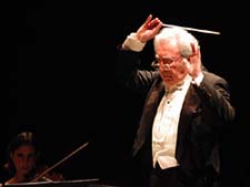 Chef d'orchestre au Tibor Varga Festival